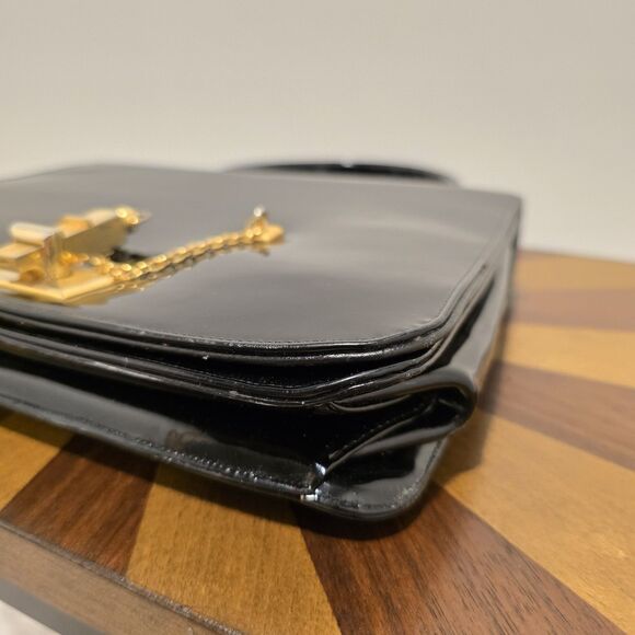 True Vintage 50s 60s Black Patent Leather Handbag Purse Working Whistle Clasp - Picture 15 of 16